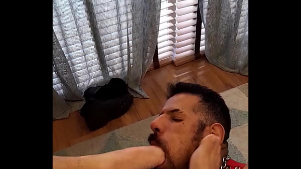 Image CADELA NO CIO DRISTRIBUINDO O CU