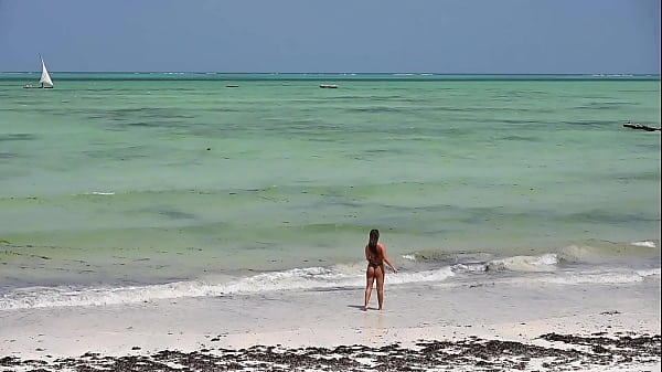 Image I picked up a beauty on the beach, and no one has ever given me a better blowjob!