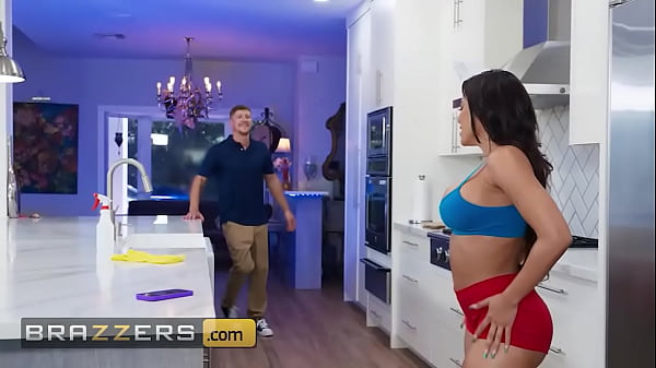 Image BRAZZERS - Luna Star&rsquo_s Wet And Wild Free-Use Fuck Fantasy With Oliver Flynn Blasts Away The Boredom