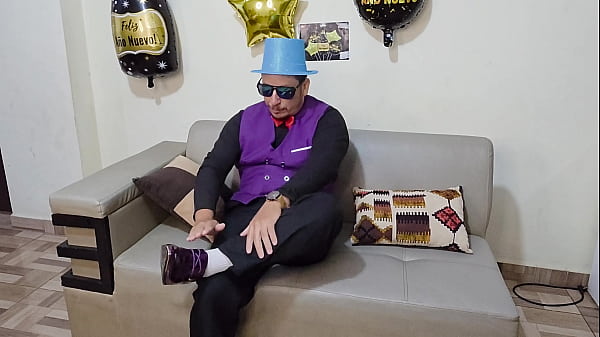 Image Big-bootied stepmother welcomes the new year by having sex with her stepson