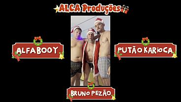 Image DEPOIS DE TRABALHAR O DIA TODO DE PAPAI NOEL ENTREGANDO PRESENTES O TIO N&Atilde_O TINHA MAIS NADA PARA DAR AOS S0BRINH0S, OU TINHA...??