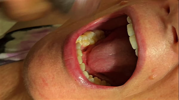 Image Black man playing the try-not-cum challenge with his wife sucking on his cock, failed and ended up cumming inside her mouth