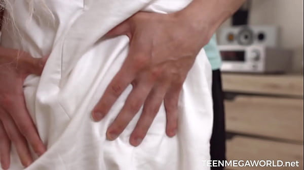 Image Blonde Babe Spreads Her Ass Cheeks For Deep Anal Pleasure - Anal-Angels