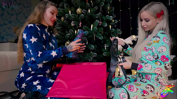 Image Anal FUN for Christmas - The biggest GAPE I've ever had