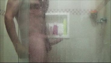 Image Gente! Meu tio est&aacute_ hospedado aqui e olha o que filmei ele fazendo!