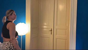 Image Busty MILF Housewife Fucks With a Long Dick Pizza Delivery Man