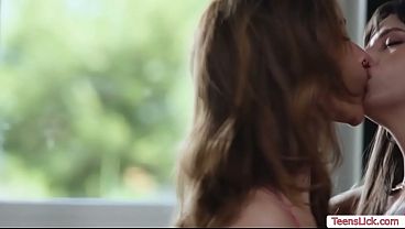 Image Teen lesbians finger and lick each others pussy