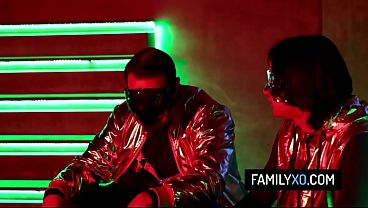 Image Fallout cosplay stepfamily threesome - Gypsy Rose