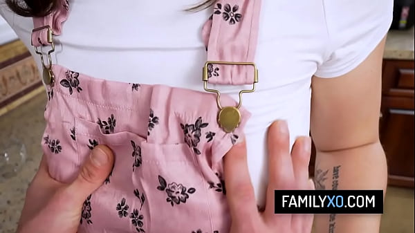 Image Prankster stepdaughter gets fucked - Ellie Nova