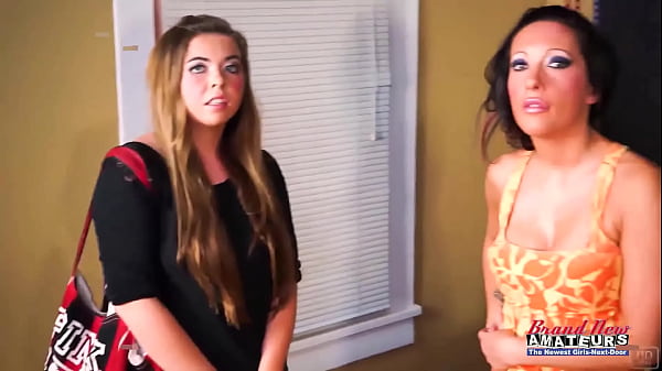 Image Coed Blonde Madelyn And Sexy Brunette Sofia Lick Each Othrs Pussy And Tits!