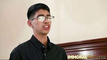 Image Horny Boss Avery Jane Curves Manage to Win Dick at Office