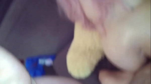 Image Hot Latina MILF puts onion booty to work