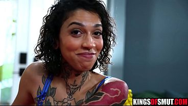 Image Tattooed bitch DPed by big black cocks