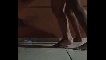 Image Casal fazendo sexo na varando do hotel no r&eacute_veillon (virada de ano)