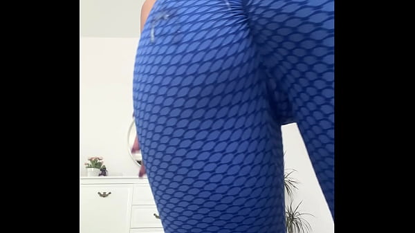 Image Coach get hard when see my ass in leggings