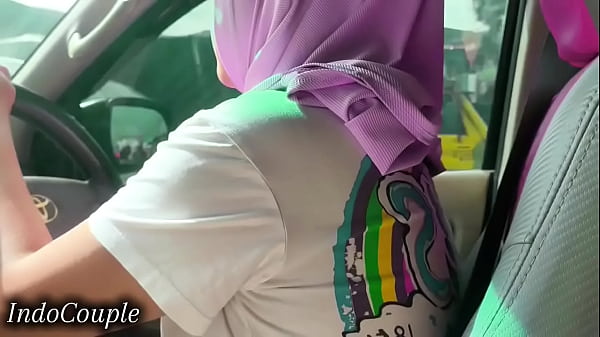 Image Indonesian Muslim Hijab wife Driving and sucking her Boyfriend Dick viral Jakarta video