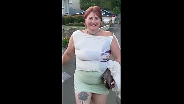 Image Public Pissing fun on the way home from the restaurant. Comedy