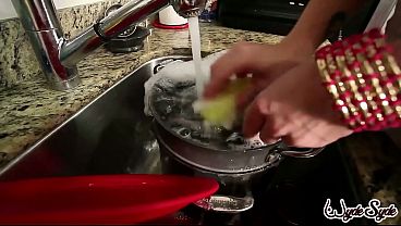 Image Kitchen MILF Sara Jay Shoving Her Glass Dildo So Deep Inside!