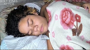 Image Novinha sonha com seu l&iacute_der espiritual e acorda toda Gozada.