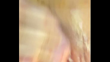 Image frotar mi humedo clitoris en primer plano