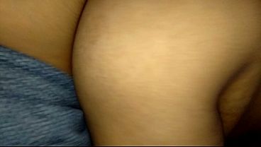 Image गांव की सौतेली माँ फार्महाउस के नौकर के कमरे में सौतेले बेटे द्वारा पकड़ी गई और XXX चोदी गयी