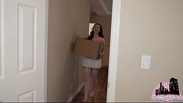 Image Moving day problems get solved by step-siblings&rsquo_ horny deal