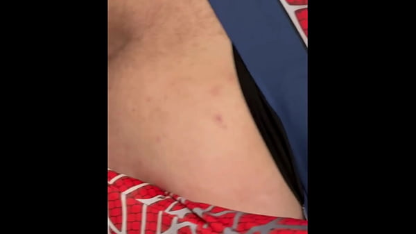 Image LEITANDO O CU DO HOMEM ARANHA