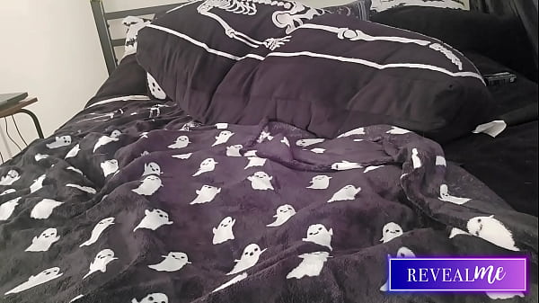 Image RevealMe || CURVY BBW BED VIBRATOR MASTURBATION ORGASM