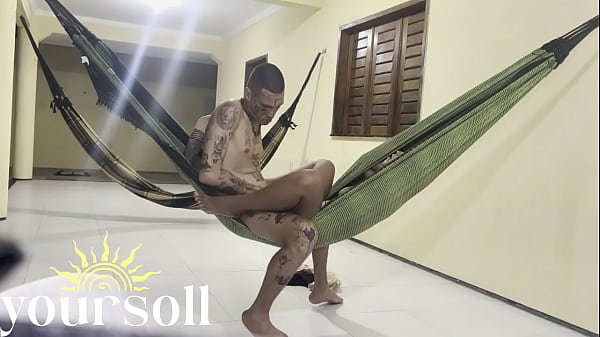 Image Quase fui flagrada fudendo na rede com meu EX namorado