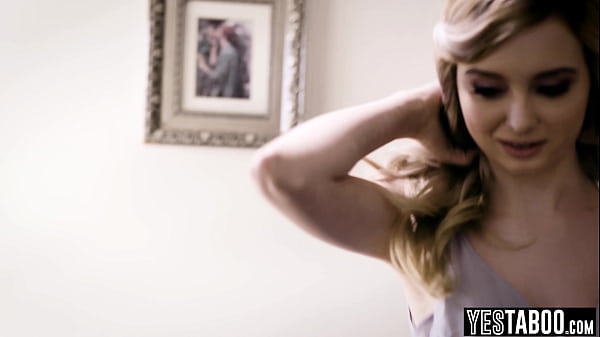 Image Horny mature artist draws naked teen step niece and seduces her