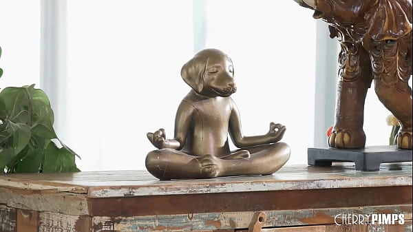 Image JoJo Kiss runs away from home to fuck her stepdad