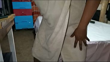 Image Estoy muy caliente y quiero una doble penetraci&oacute_n con este pepino