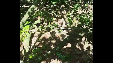 Image Galera, o boy largou a namorada na praia e foi fazer putaria com macho na trilha. Macetei muito. (Pr&eacute_via)