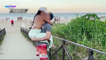 Image CONHECI DOIS MACHOS NA PRAIA, ELES ME ARROMBARAM MUITO E O CORNO GOZOU NA M&Atilde_O ASSISTINDO TUDO DE CAMAROTE