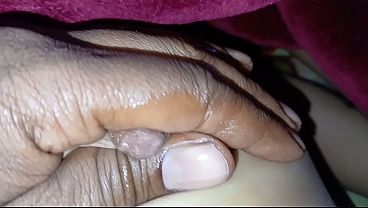 Image Apni sali ko ful body masaj dekar cream bhi Pilai ful body masaj Indian sali ki ful body masaj