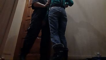 Image I paid the courier with oral sex (with dirty Russian talk)