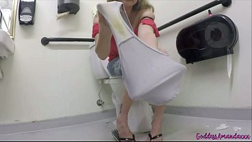 Image Peeing in Toilets & Masturbating in Pantyhose
