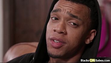 Image Blonde having blowbang with black dudes