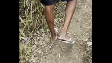 Image dotados fazendo sexo grupal no com muito leite no meio do matagal /gifted men having group sex with lots of cum in the middle of the bushes