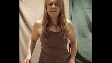 Image 2026 01 12 Esclave F autos&eacute_ance SFW pisse a lecher et ceinture