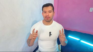 Image Chacalon dotado 21cm le rellena el culo de un militar musculoso a pelo en los arbustos de un parque