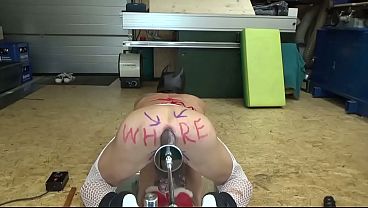 Image 45cm h&auml_mmern Extremeslut66 unaufh&ouml_rlich mit der Fickmaschine in ihr Arschloch