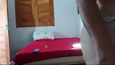 Image marido da colega e a&iacute_ n&atilde_o teve jeito, se encontrou com ele sozinha na cozinha