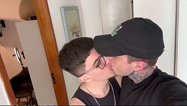 Image RECEBENDO ERICK DIAZ EM CASA PRA UMA PUTARIA GOSTOSA