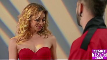 Image Beautiful Blonde Babe Emma Rose Fuck Racecar Driver