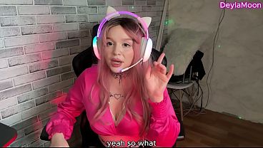 Image SHOCK! A real streamer forgot to turn off her live broadcast.