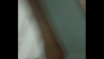 Image Comi uma coroa rabuda de quatro