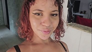 Image Enteada teve orgasmo na cozinha