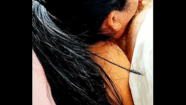 Image Irm&atilde_ adotiva fazendo um boquete para ajudar seu meio irm&atilde_o a relaxar.