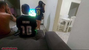 Image tive que fazer sexo com amigo do meu marido por causa de uma aposta, mas fiquei com tes&atilde_o e acabei fazendo DP com os dois